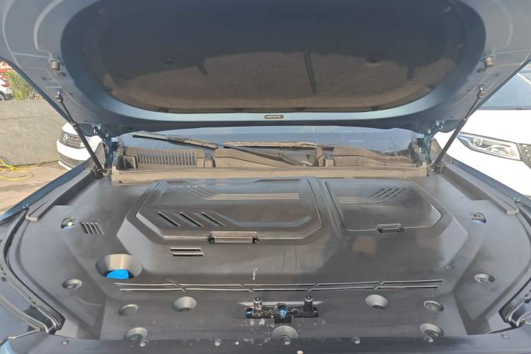 Used Chery Tiggo 8 PLUS C-DM 2025 1.5T 116 km Prestige Version 5 Seats Engine Bay