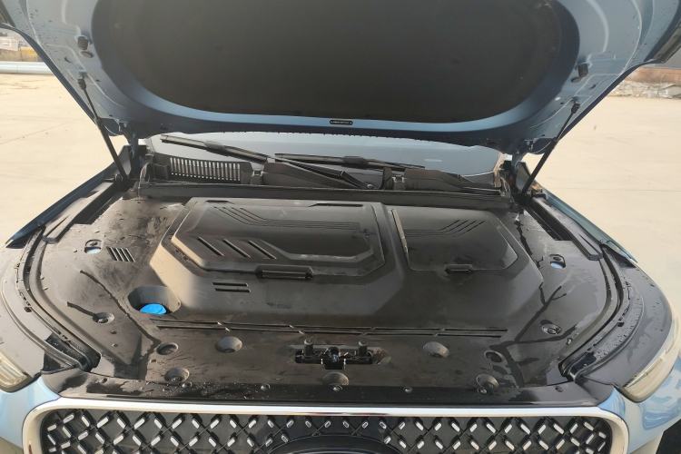 Used Chery Tiggo 8 PLUS C-DM 2025 1.5T 116 km Prestige Version 5 Seats Engine Bay