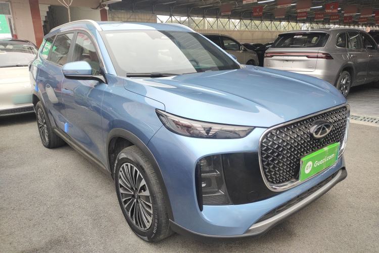 Used Chery Tiggo 8 PLUS C-DM 2025 1.5T 116 km Prestige Version 5 Seats Front Right 45 Deg