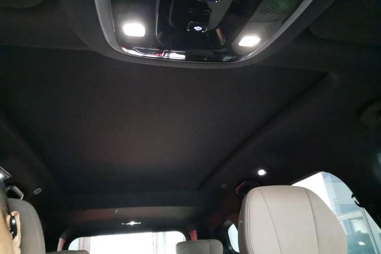 Used Chery Tiggo 8 PLUS C-DM 2025 1.5T 116 km Prestige Version 5 Seats Headliner