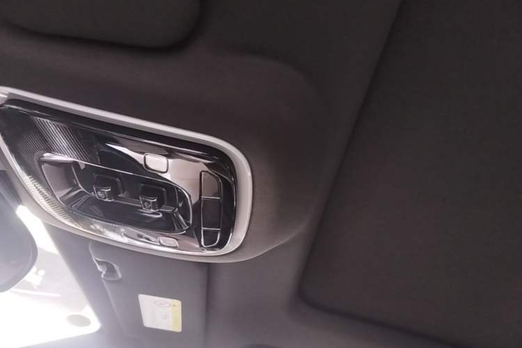 Used Chery Tiggo 8 PLUS C-DM 2025 1.5T 116 km Prestige Version 5 Seats Headliner