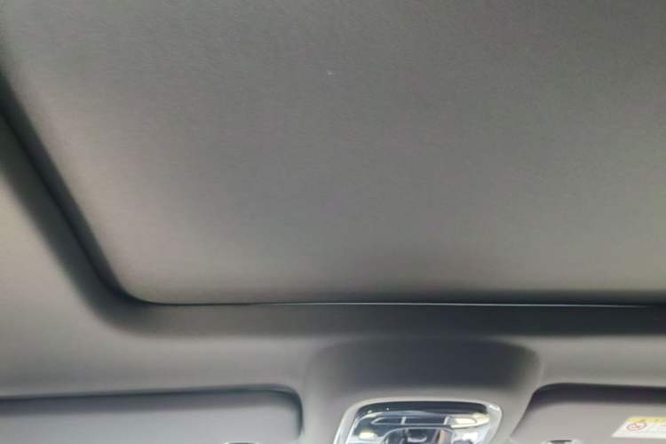 Used Chery Tiggo 8 PLUS C-DM 2025 1.5T 116 km Prestige Version 5 Seats Headliner