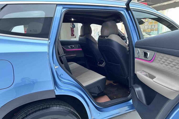 Used Chery Tiggo 8 PLUS C-DM 2025 1.5T 116 km Prestige Version 5 Seats Interior 4