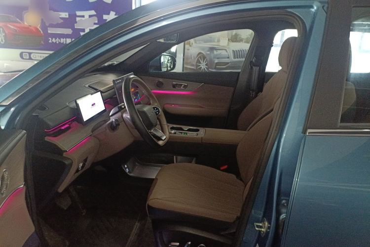 Used Chery Tiggo 8 PLUS C-DM 2025 1.5T 116 km Prestige Version 5 Seats Left Front Seat