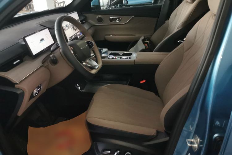Used Chery Tiggo 8 PLUS C-DM 2025 1.5T 116 km Prestige Version 5 Seats Left Front Seat