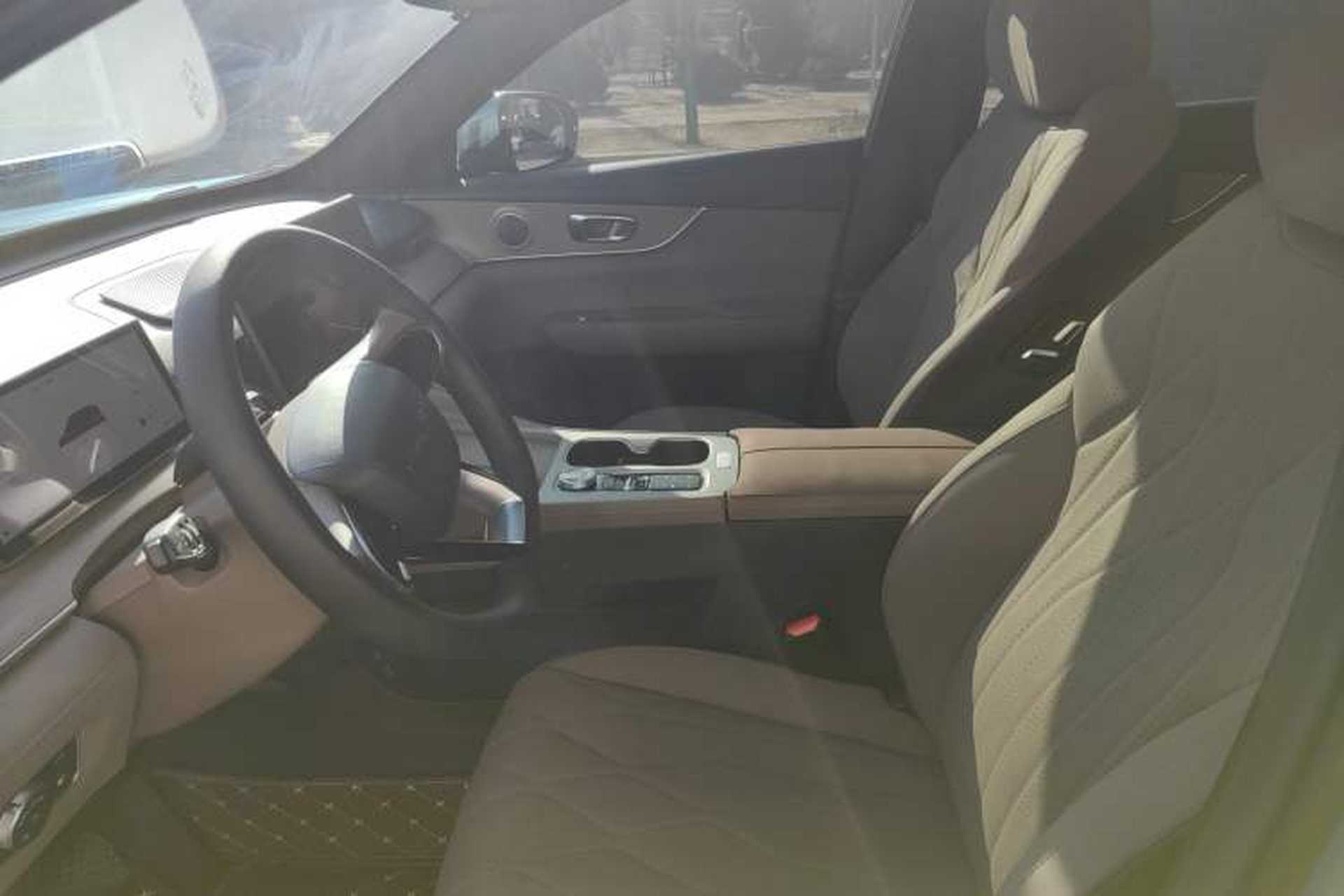 Used Chery Tiggo 8 PLUS C-DM 2025 1.5T 116 km Prestige Version 5 Seats Left Front Seat