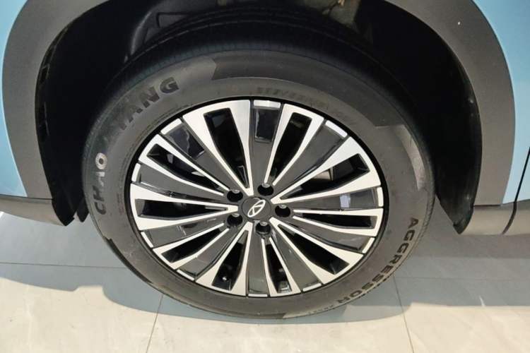 Used Chery Tiggo 8 PLUS C-DM 2025 1.5T 116 km Prestige Version 5 Seats Left Front Wheel Hub