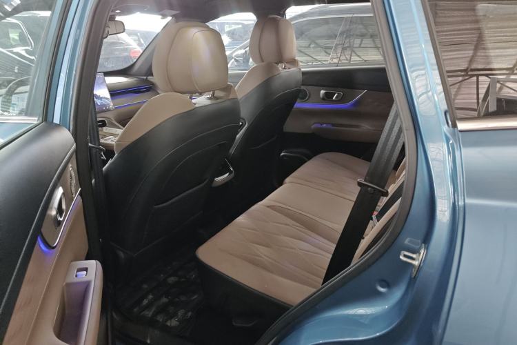 Used Chery Tiggo 8 PLUS C-DM 2025 1.5T 116 km Prestige Version 5 Seats Left Rear Seat