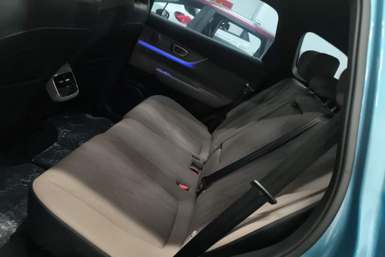 Used Chery Tiggo 8 PLUS C-DM 2025 1.5T 116 km Prestige Version 5 Seats Left Rear Seat
