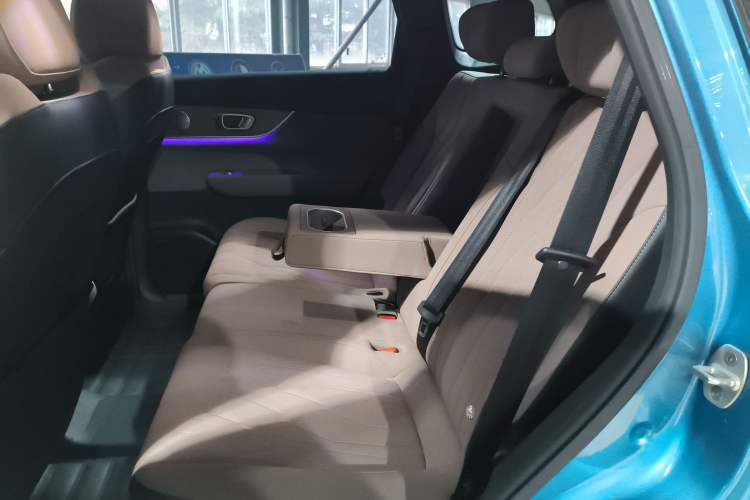 Used Chery Tiggo 8 PLUS C-DM 2025 1.5T 116 km Prestige Version 5 Seats Left Rear Seat