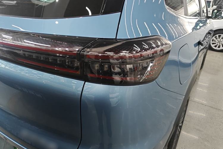 Used Chery Tiggo 8 PLUS C-DM 2025 1.5T 116 km Prestige Version 5 Seats Right Rear Taillight