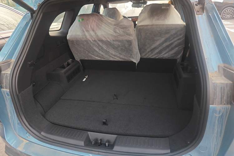 Used Chery Tiggo 8 PLUS C-DM 2025 1.5T 116 km Prestige Version 5 Seats Trunk