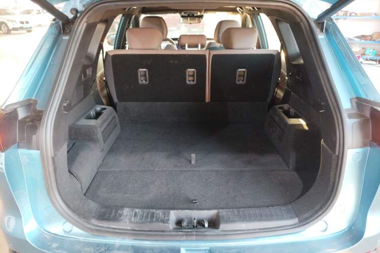 Used Chery Tiggo 8 PLUS C-DM 2025 1.5T 116 km Prestige Version 5 Seats Trunk