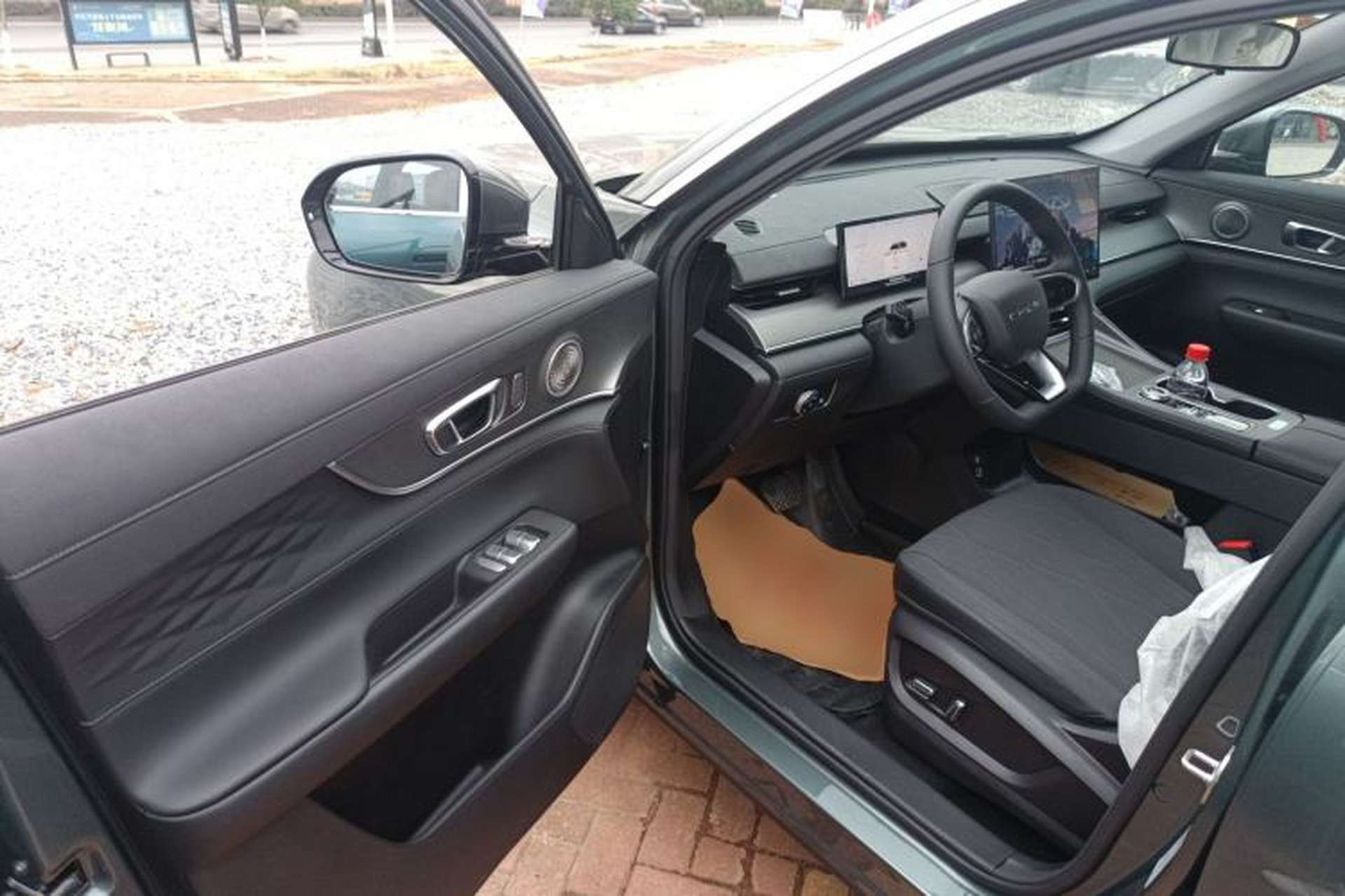 Used Chery Tiggo 8 PLUS C-DM 2025 1.5T 116 km Comfort Version 5 Seats Driver Seat