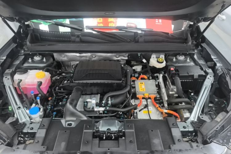 Used Chery Tiggo 8 PLUS C-DM 2025 1.5T 116 km Luxury Version 5 Seats Engine Bay