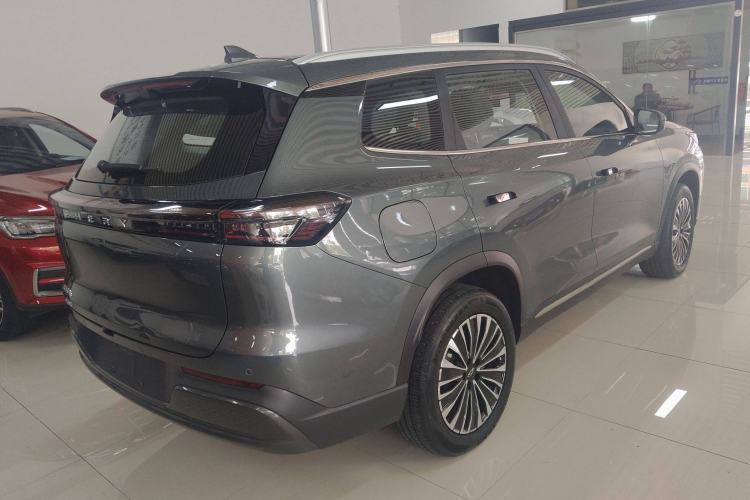 Used Chery Tiggo 8 PLUS C-DM 2025 1.5T 116 km Luxury Version 5 Seats Exterior 5