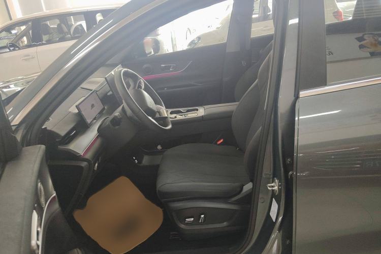 Used Chery Tiggo 8 PLUS C-DM 2025 1.5T 116 km Luxury Version 5 Seats Left Front Seat
