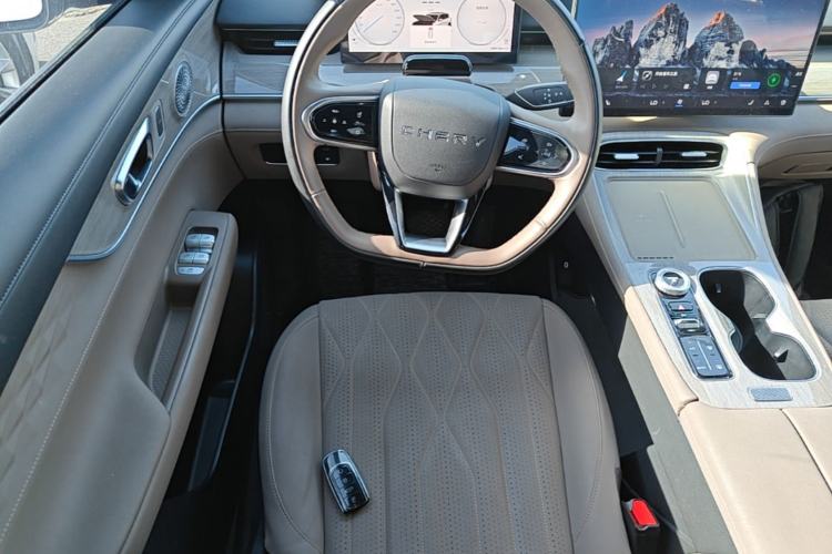 Used Chery Tiggo 8 PLUS C-DM 2025 1.5T 116 km Prestige 7-Seater Steering Wheel
