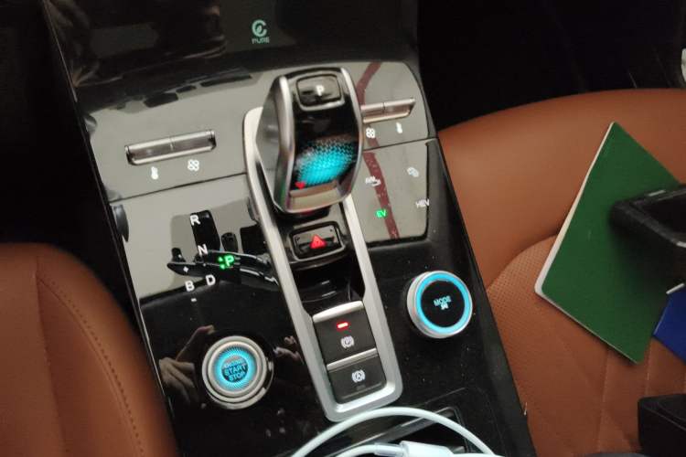 Used Chery Tiggo 8 PLUS Kunpeng e+ 2022 PHEV 1.5T Comfort e+ Gear Lever