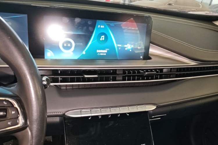 Used Chery Tiggo 8 PLUS Kunpeng e+ 2022 PHEV 1.5T WindStyle e+ Audio And AC Panel