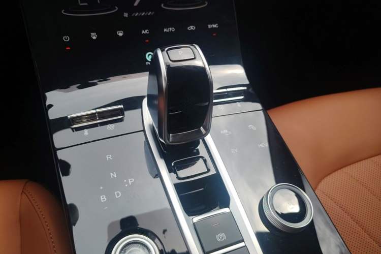 Used Chery Tiggo 8 PLUS Kunpeng e+ 2022 PHEV 1.5T Comfort e+ Gear Lever