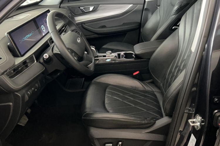 Used Chery Tiggo 8 PLUS Kunpeng e+ 2022 PHEV 1.5T WindStyle e+ Interior 2