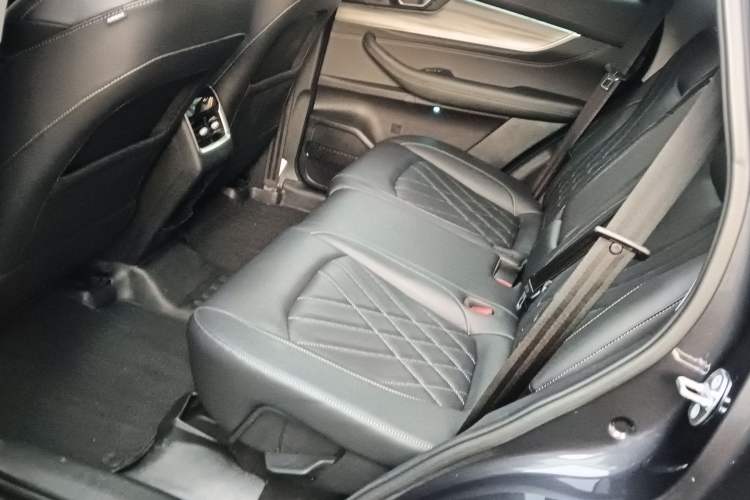 Used Chery Tiggo 8 PLUS Kunpeng e+ 2022 PHEV 1.5T Comfort e+ Interior 4