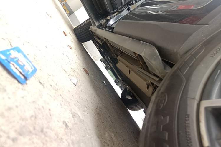 Used Chery Tiggo 8 PLUS Kunpeng e+ 2022 PHEV 1.5T WindStyle e+ Left Side Sill