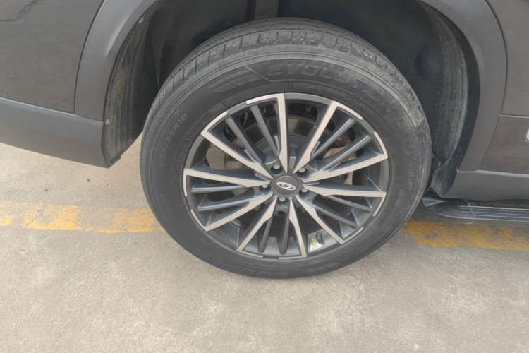 Used Chery Tiggo 8 PLUS Kunpeng e+ 2022 PHEV 1.5T WindStyle e+ Right Rear Wheel Hub