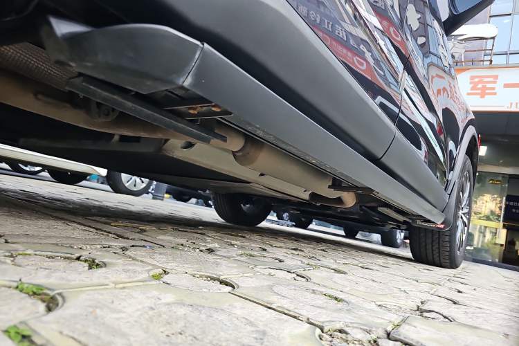 Used Chery Tiggo 8 PLUS Kunpeng e+ 2022 PHEV 1.5T Comfort e+ Right Side Sill