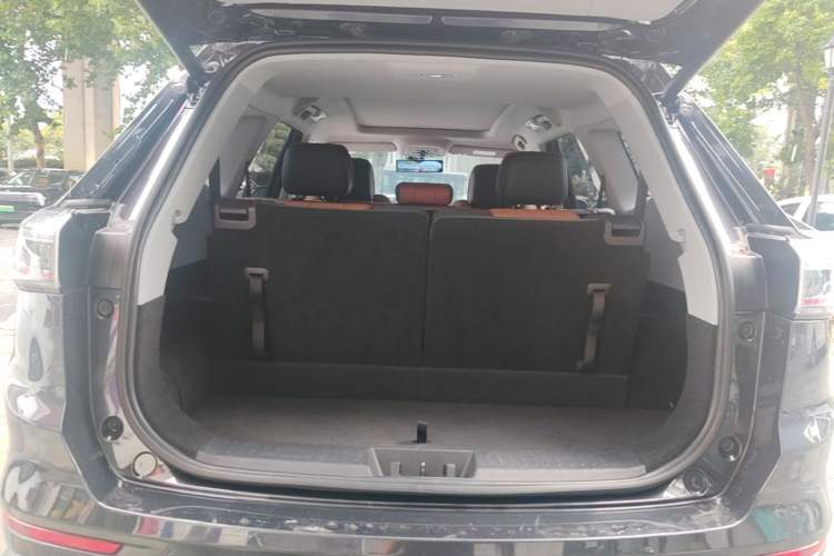 Used Chery Tiggo 8 PLUS Kunpeng e+ 2022 PHEV 1.5T Comfort e+ Trunk