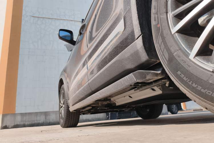 Used Chery Tiggo 8 PLUS Kunpeng e+ 2022 PHEV 1.5T WindStyle e+ Left Side Sill