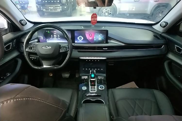 Used Chery Tiggo 8 PLUS Kunpeng e+ 2022 PHEV 1.5T Comfort e+ Center Console