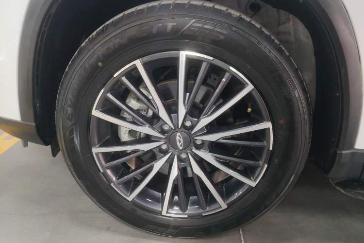 Used Chery Tiggo 8 PLUS Kunpeng e+ 2022 PHEV 1.5T WindStyle e+ Left Front Wheel Hub