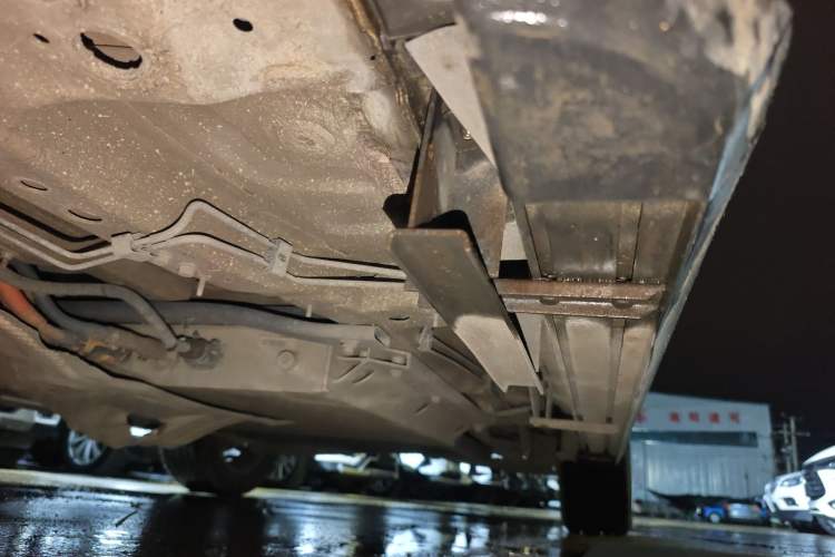 Used Chery Tiggo 8 PLUS Kunpeng e+ 2022 PHEV 1.5T WindStyle e+ Left Side Sill