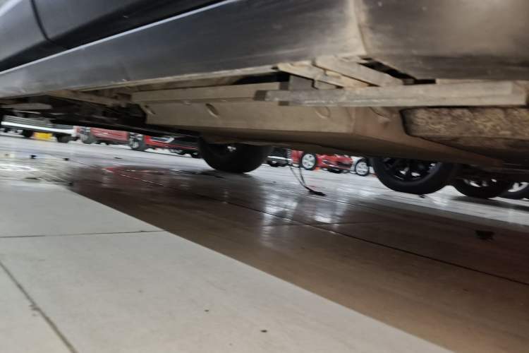 Used Chery Tiggo 8 PLUS Kunpeng e+ 2022 PHEV 1.5T WindStyle e+ Left Side Sill