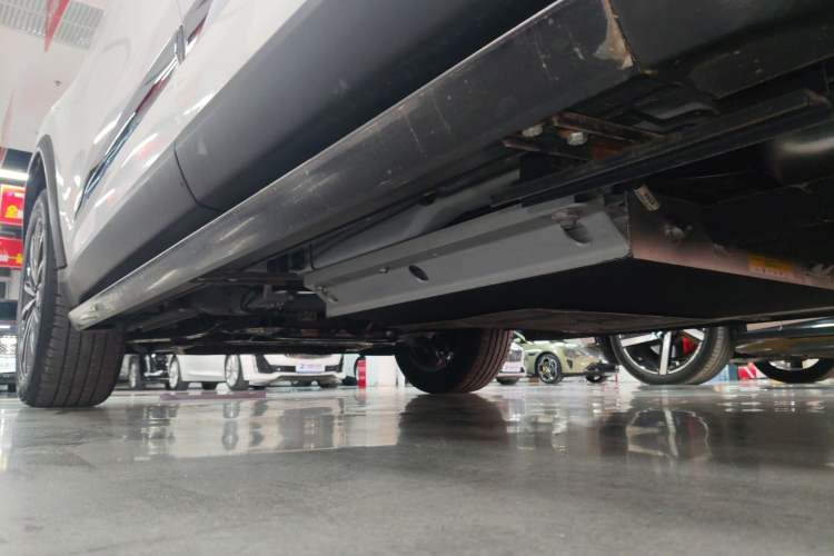 Used Chery Tiggo 8 PLUS Kunpeng e+ 2022 PHEV 1.5T WindStyle e+ Left Side Sill