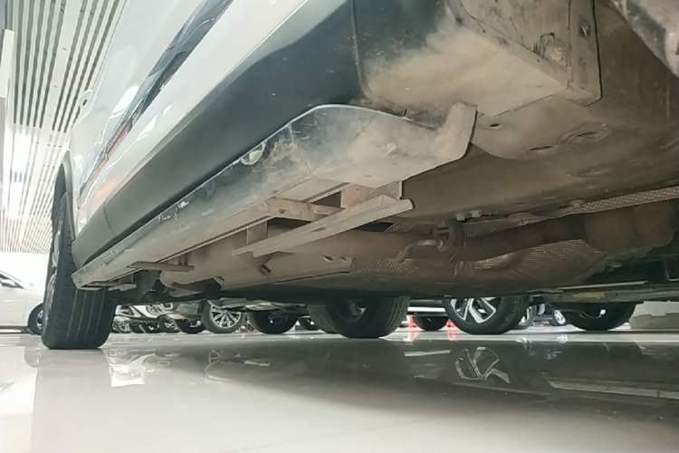 Used Chery Tiggo 8 PLUS Kunpeng e+ 2022 PHEV 1.5T Comfort e+ Right Side Sill