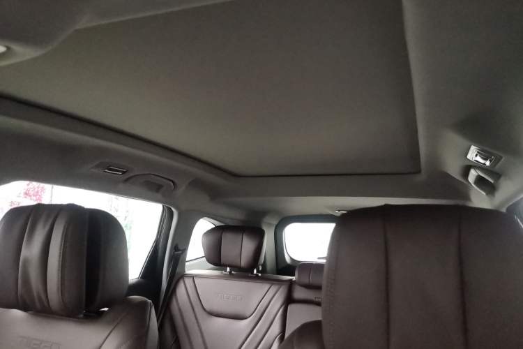 Used Chery Tiggo 8 PRO 2024 Champion Edition 390T Two-Wheel Drive Aoshi Version 5 Seats Headliner