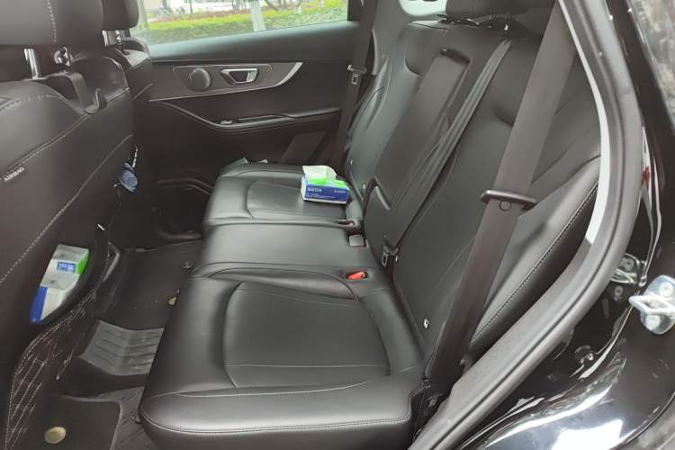Used Chery Tiggo 8 PRO 2022 390T Two-Wheel Drive Sky Dome Edition 5 Seats Left Rear Seat