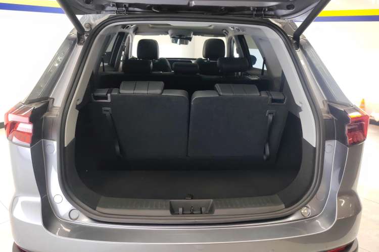 Used Chery Tiggo 8 PRO 2024 Champion Edition 290T Two-Wheel Drive Shining Version 7 Seats Trunk