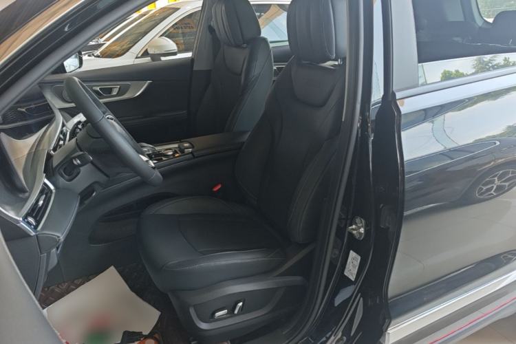 Used Chery Tiggo 8 PRO 2022 290T Two-Wheel Drive Sky Dome Edition 5 Seats Left Front Seat