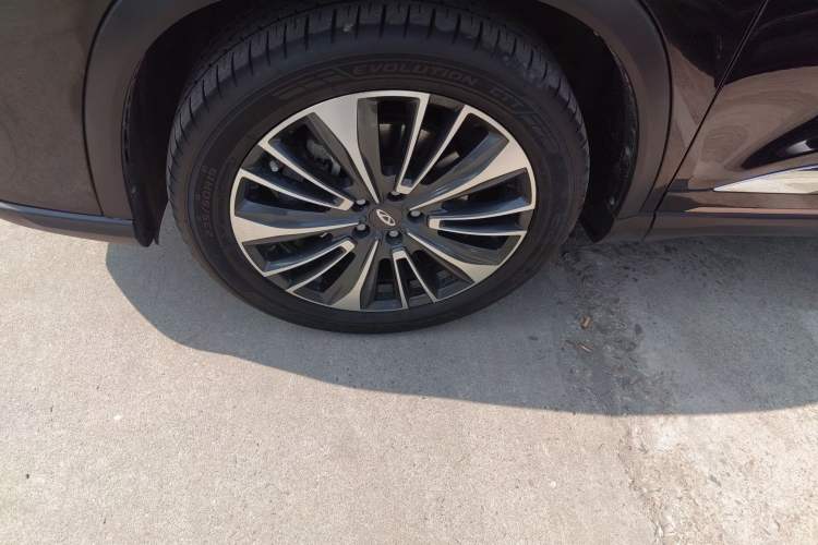 Used Chery Tiggo 8 PRO 2022 390T Two-Wheel Drive Vast Edition 5 Seats Left Front Wheel Hub