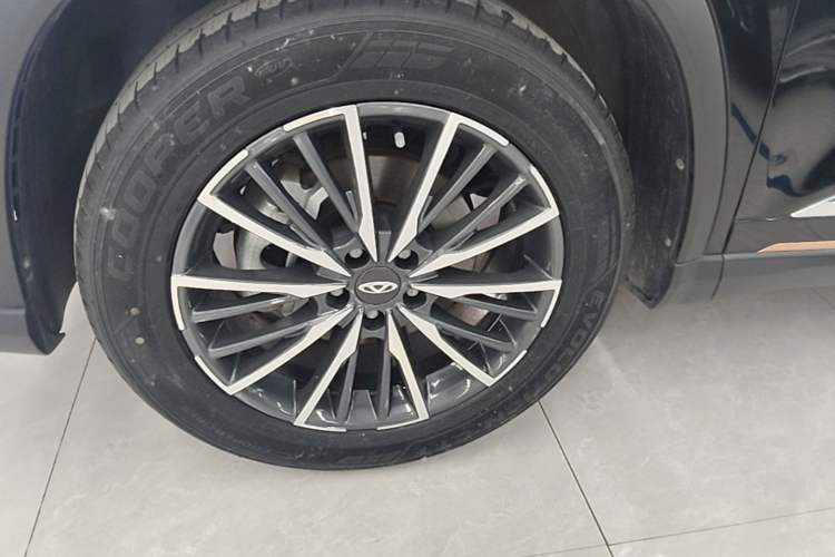 Used Chery Tiggo 8 PRO 2022 290T Two-Wheel Drive Haohan Edition 5 Seats Left Front Wheel Hub