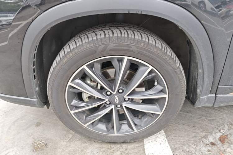 Used Chery Tiggo 8 PRO 2022 390T Four-Wheel Drive Storm Edition 5 Seats Left Front Wheel Hub