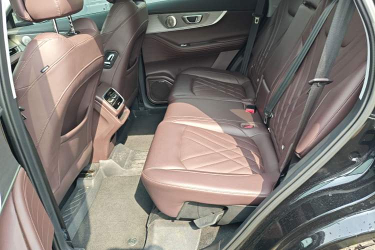 Used Chery Tiggo 8 PRO 2022 290T Two-Wheel Drive Haohan Edition 5 Seats Left Rear Seat