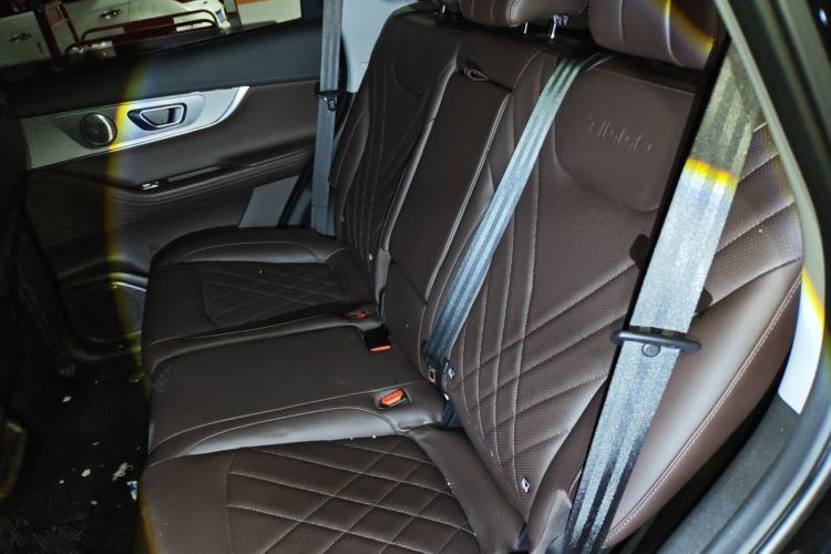 Used Chery Tiggo 8 PRO 2022 290T Two-Wheel Drive Haohan Edition 5 Seats Left Rear Seat