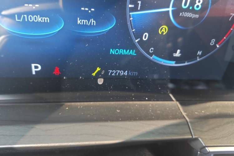Used Chery Tiggo 8 PRO 2022 290T Two-Wheel Drive Sky Dome Edition 7 Seats Odometer Close Up