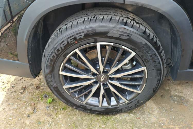 Used Chery Tiggo 8 PRO 2022 290T Two-Wheel Drive Haohan Edition 5 Seats Right Rear Wheel Hub