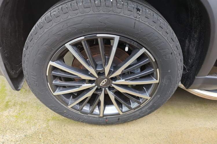 Used Chery Tiggo 8 PRO 2022 290T Two-Wheel Drive Sky Dome Edition 5 Seats Right Rear Wheel Hub